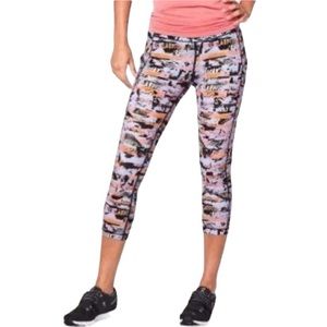 Lululemon Capri leggings size 6.